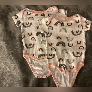 TWIN BUNDLE / rainbow onesies (pink and gray)